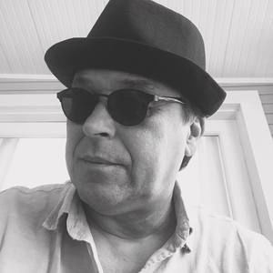 Meet your Posher, Thomas